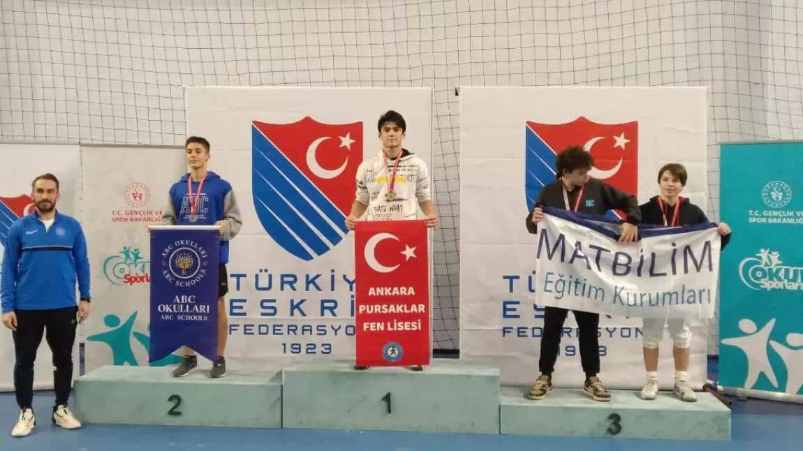 Ankara Okul Sporları Eskrim Kılıç Turnuvasında Enes Talha KALENDER Şampiyon Oldu